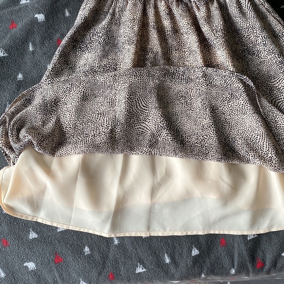 BCBG light peach dress - size 6 - Picture 6 of 10